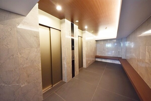 河田町ガーデン クラブフロアの物件内観写真